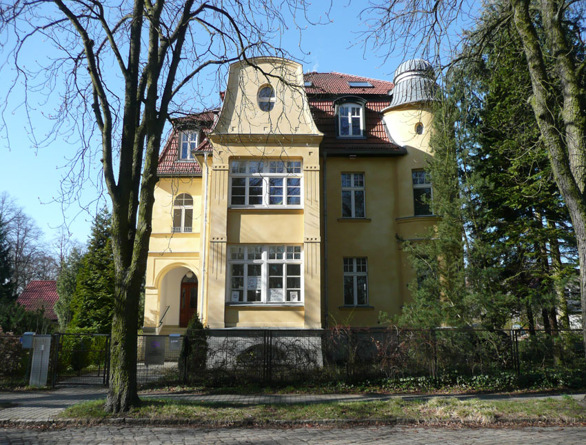Jugendstilvilla mit dem Atelier von Ursula Scholz in Schöneiche bei Berlin